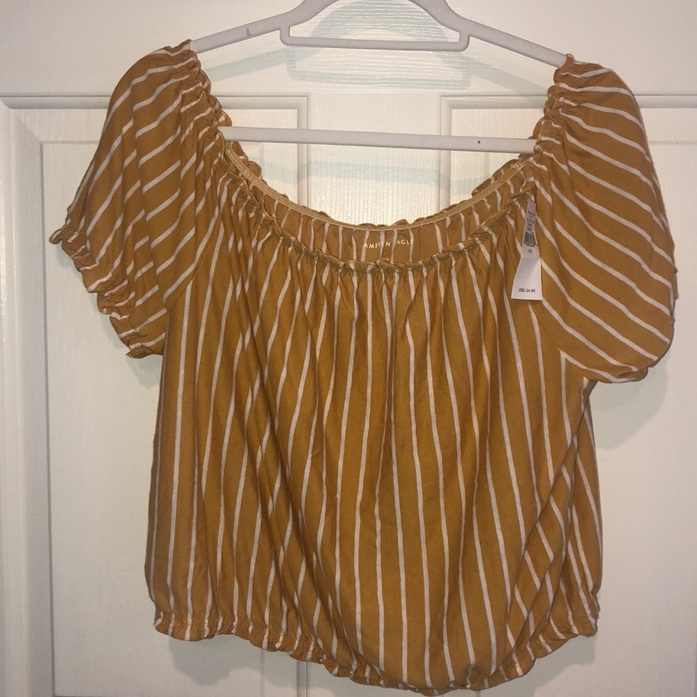 American Eagle off the shoulder shirt